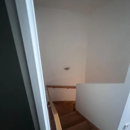 Maison De 100m2 A 5 Minutes Du Centre De Base Du Psg