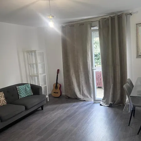 Maison De 100m2 A 5 Minutes Du Centre De Base Du Psg Вилла
