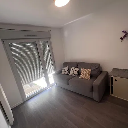 Вилла Maison De 100m2 A 5 Minutes Du Centre De Base Du Psg